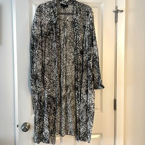 Long sleeve long dress shirt